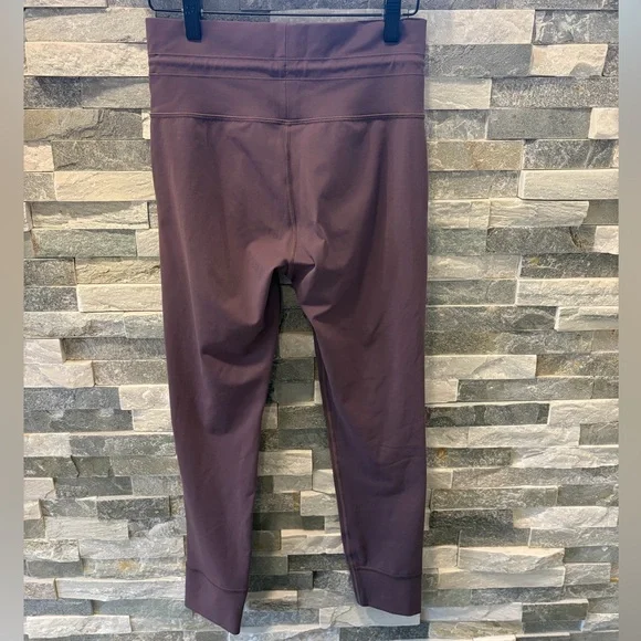 Vuori Plum Daily Leggings - Picture 4 of 7